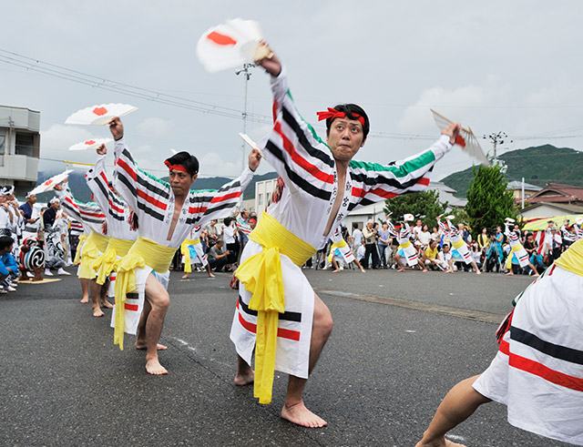 Kujira (Whales) dance in Miwasaki, Shingu City