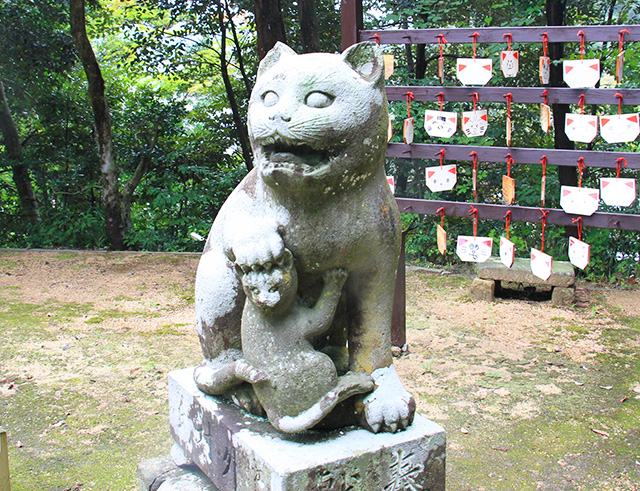 金刀比羅神社
（狛猫（こまねこ））