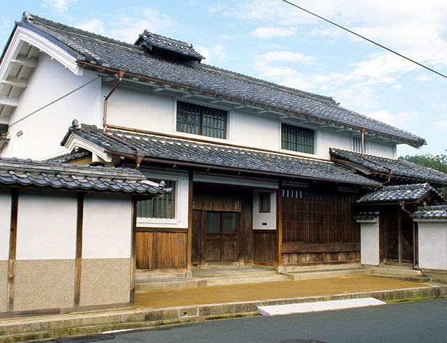 Kyubitokejyutaku residence