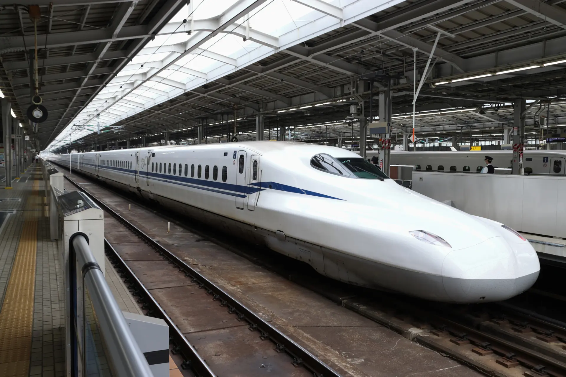 Another advantage of the Shinkansen is being able to start sightseeing right after arrival.