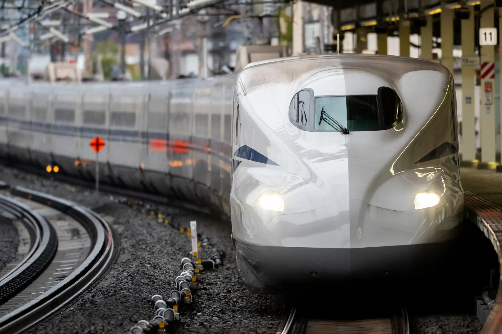 The JAPAN RAIL PASS can also be used for traveling around the Kansai region.