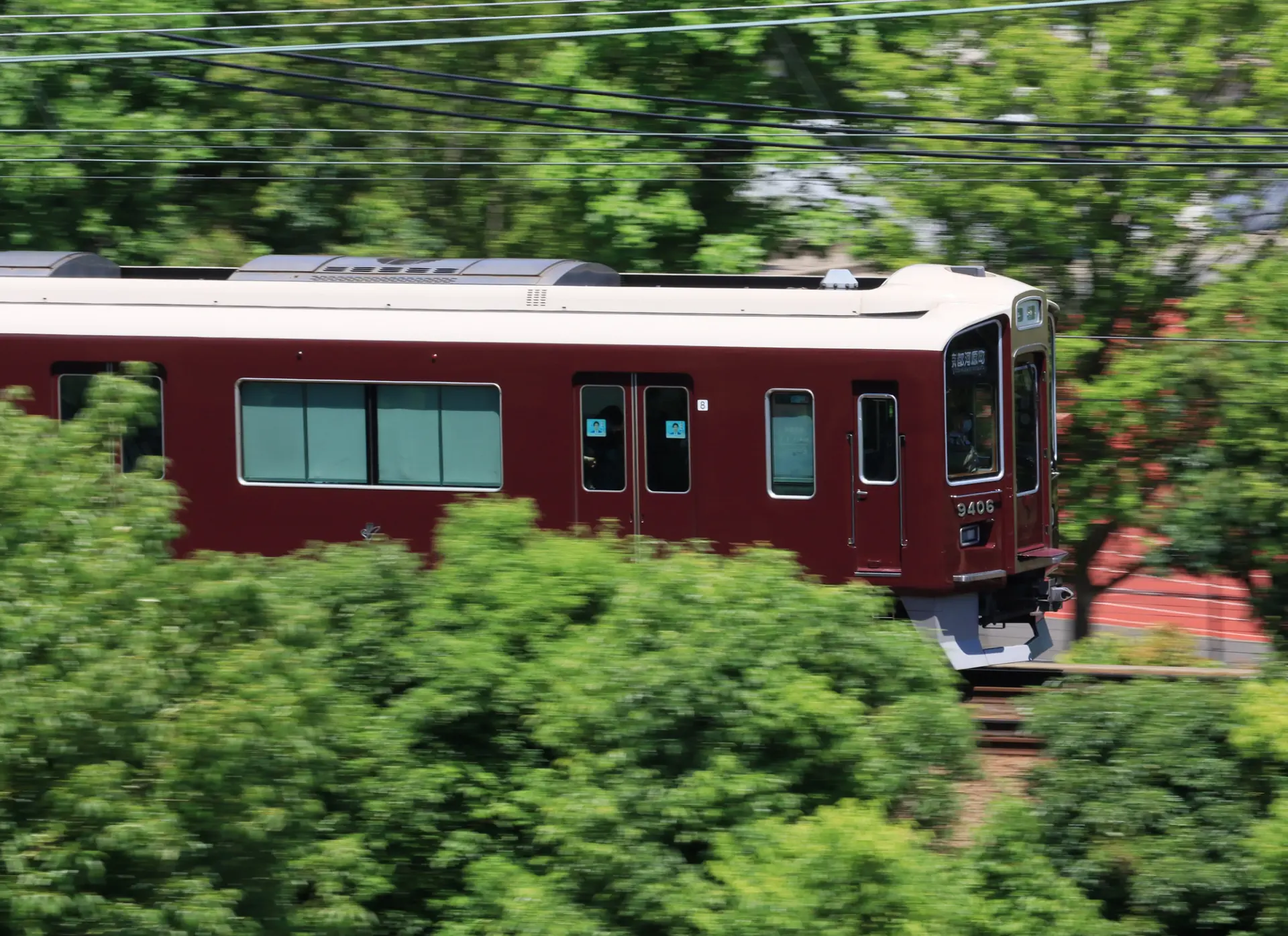 Guide to Getting from Osaka to Kyoto: Fastest and Cheapest Routes from Major Stations