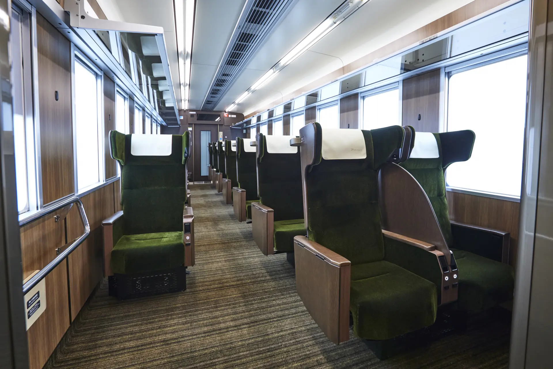 Interior of the PRiVACE reserved seating car