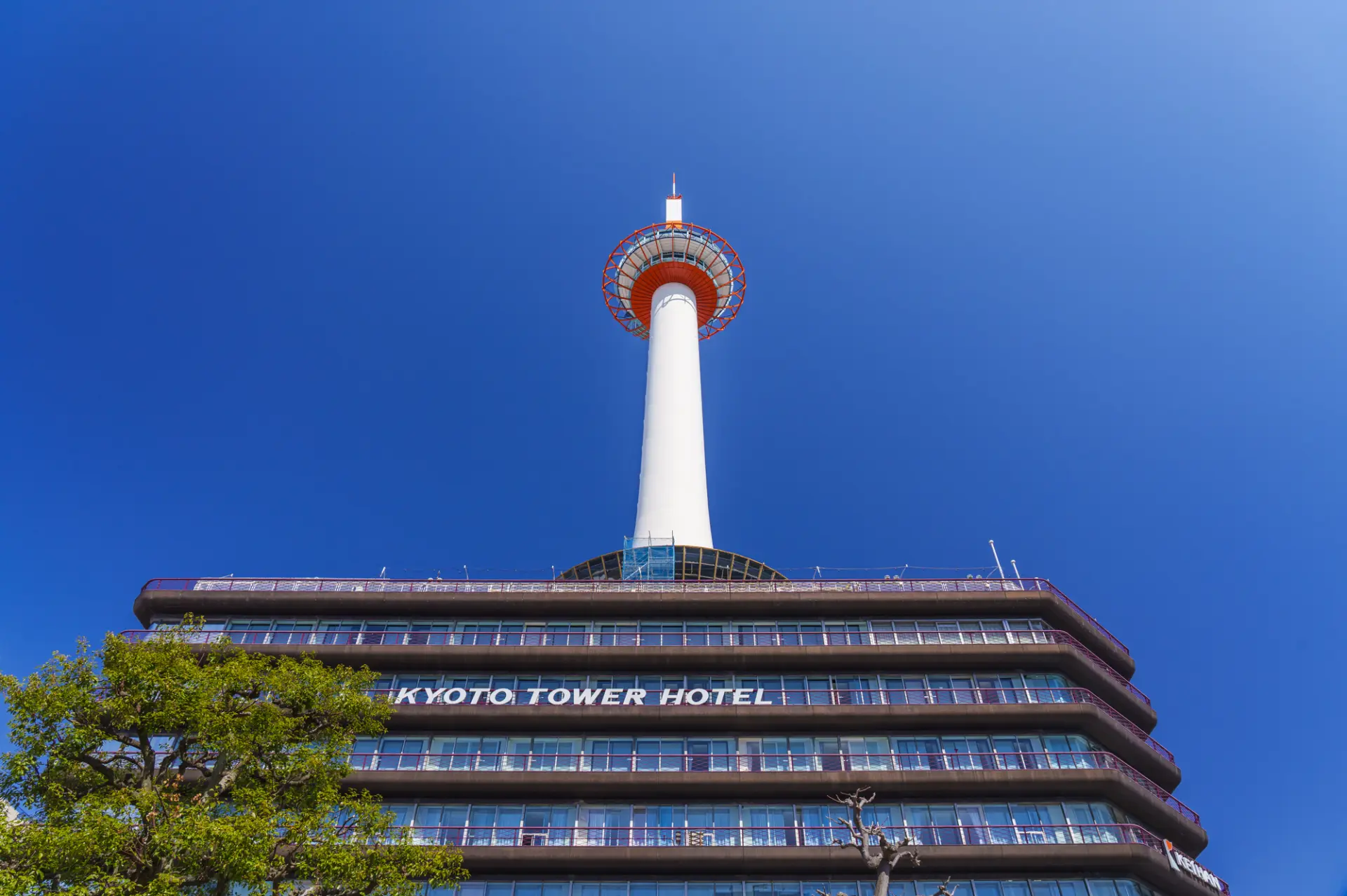 There are also hotels located right at the base of Kyoto Tower.