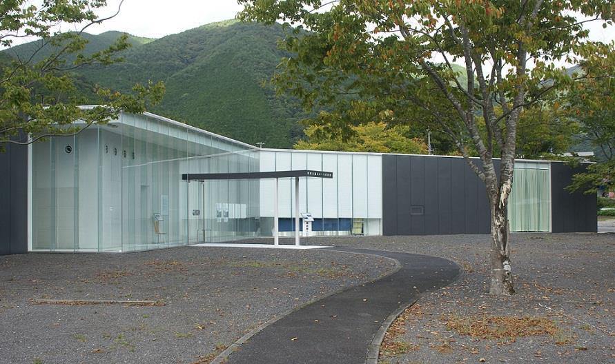 田邊市立美術館別館熊野堂中邊地美術館