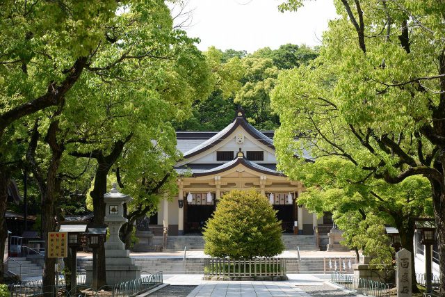 湊川神社