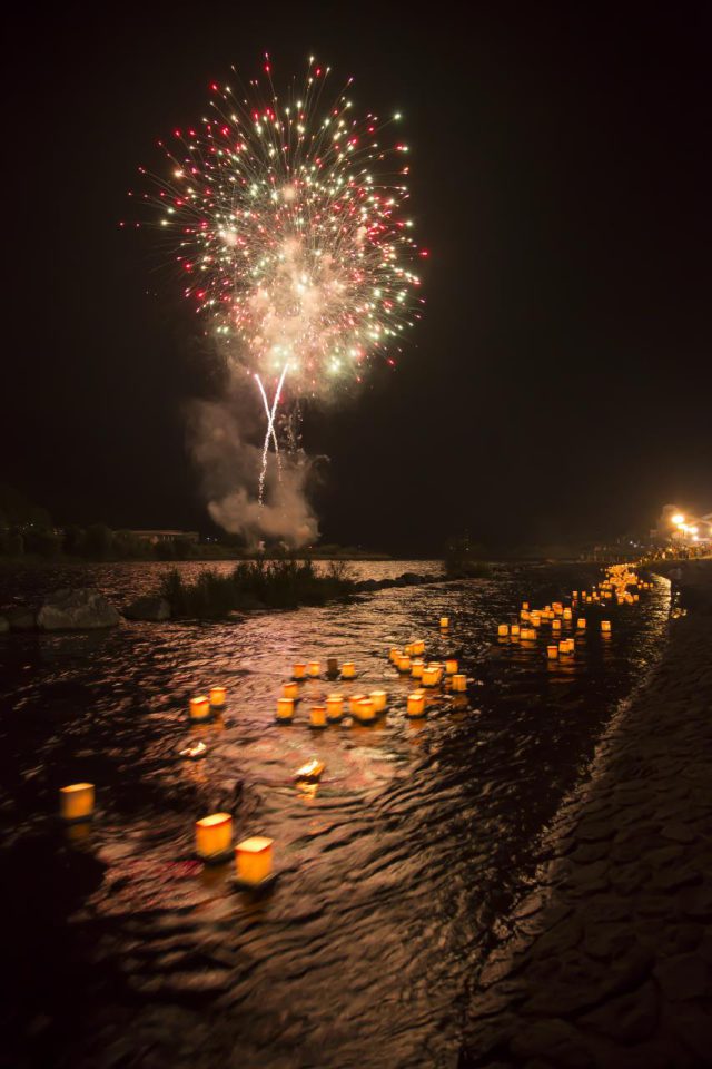 永平寺大燈籠漂浮