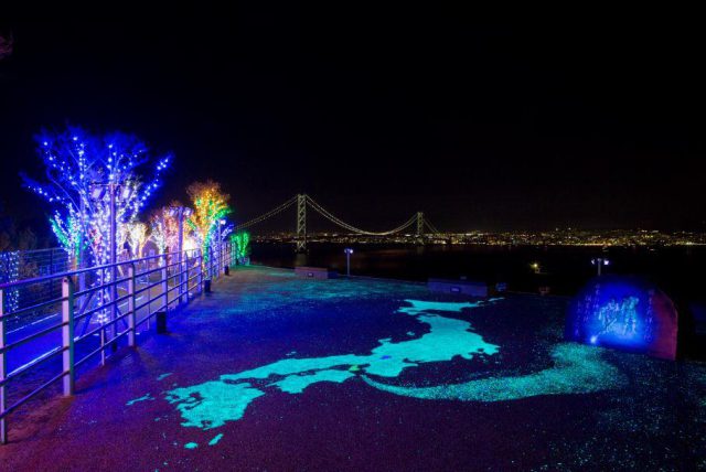 Akashi Kaikyo Bridge Light Up