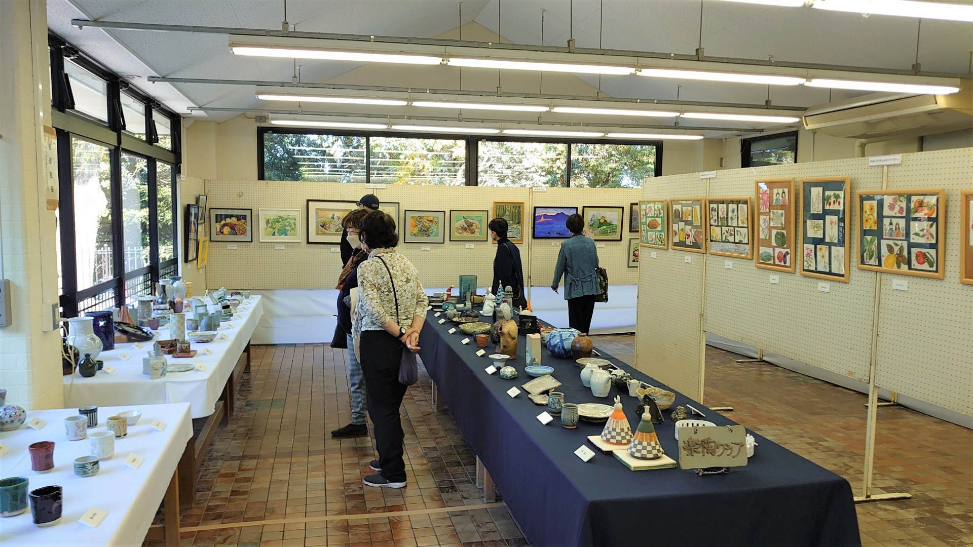 合同作品展