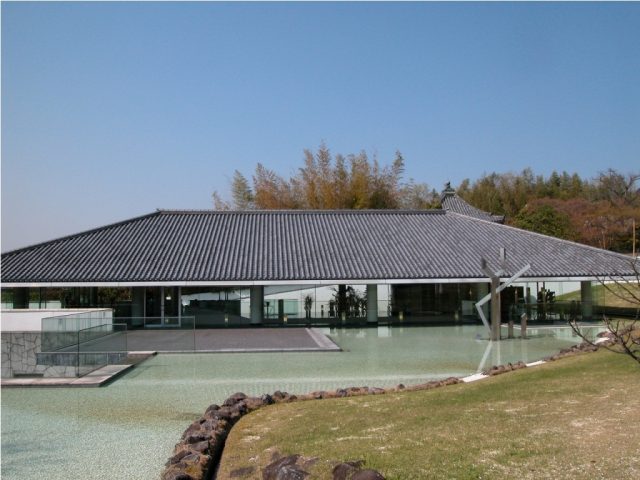 入江泰吉記念奈良市写真美術館