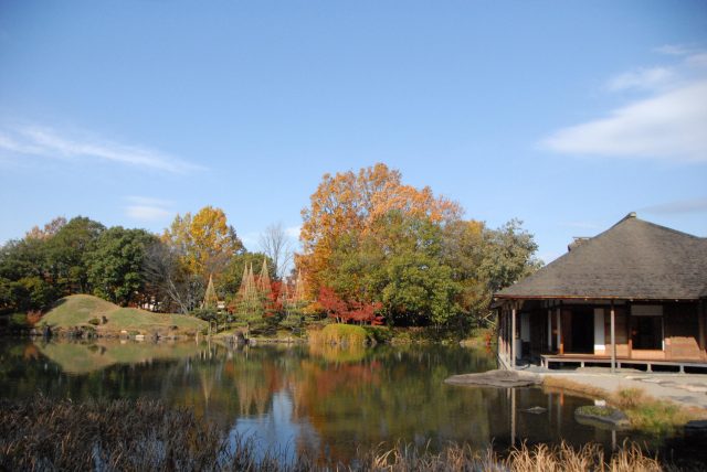 名勝養浩館（旧御泉水屋敷）庭園