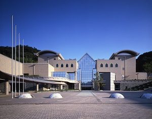 徳島県立近代美術館