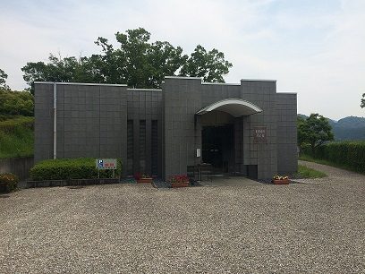 301：夏見廃寺展示館外観