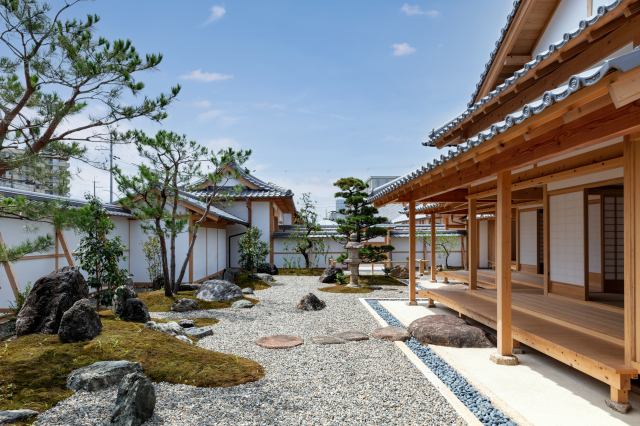 初代県庁館庭園