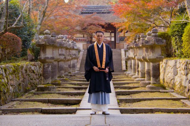 Private Zen Meditation in a Seldom Opened National Hall of Treasures