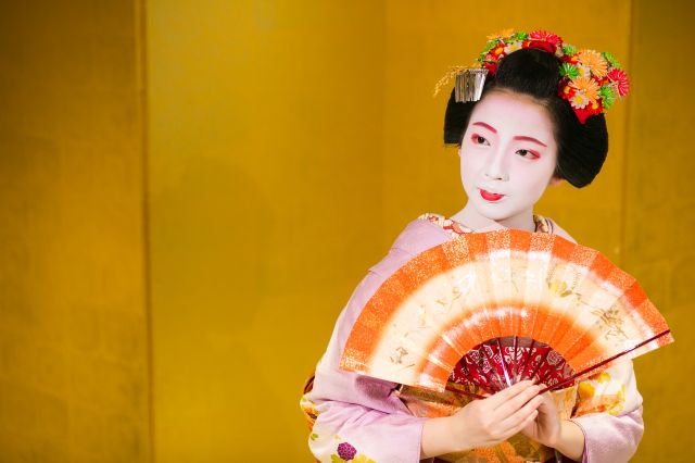 Dance of a Maiko