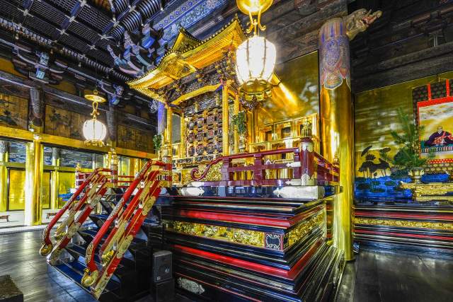 The palace in the Mieido Hall where a wooden statue of the sect’s founder Shinran Shonin is enshrined