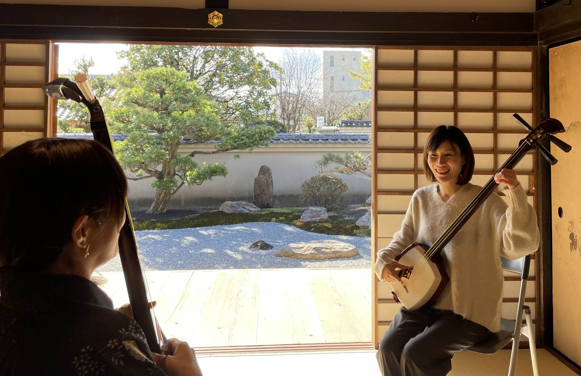 Shamisen Experience at Darumaji Hojo, a Cultural Asset Designated by Nara