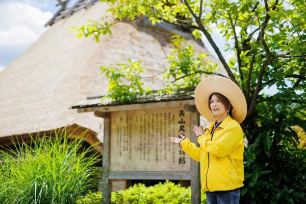 日本農山村の原風景が息づくかやぶきの里美山町でのガイドウオーキングツアー