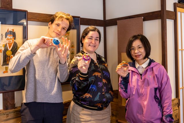 Participants make their own unique bells
(c)ichiewado