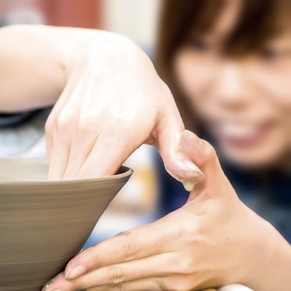 Japanese traditional pottery: Electric potter's wheel experience