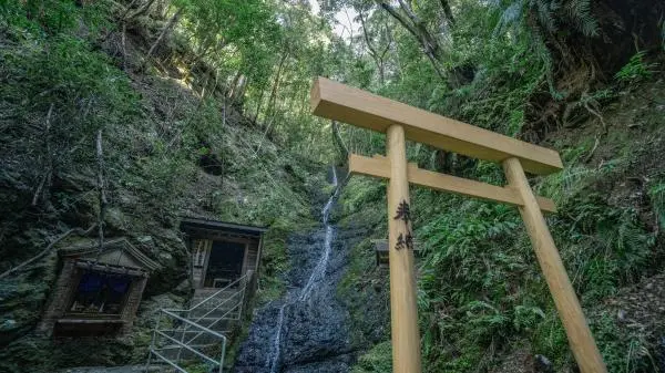 Training site, Magose Fudo Falls