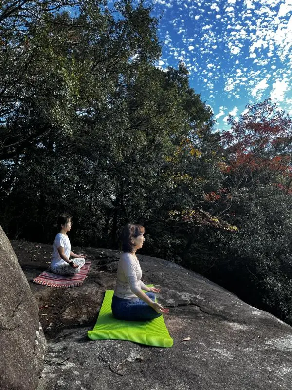 Yoga on a rock 2