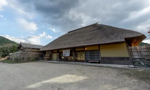 Hinakaya is a Japanese-style house in a traditional rural landscape