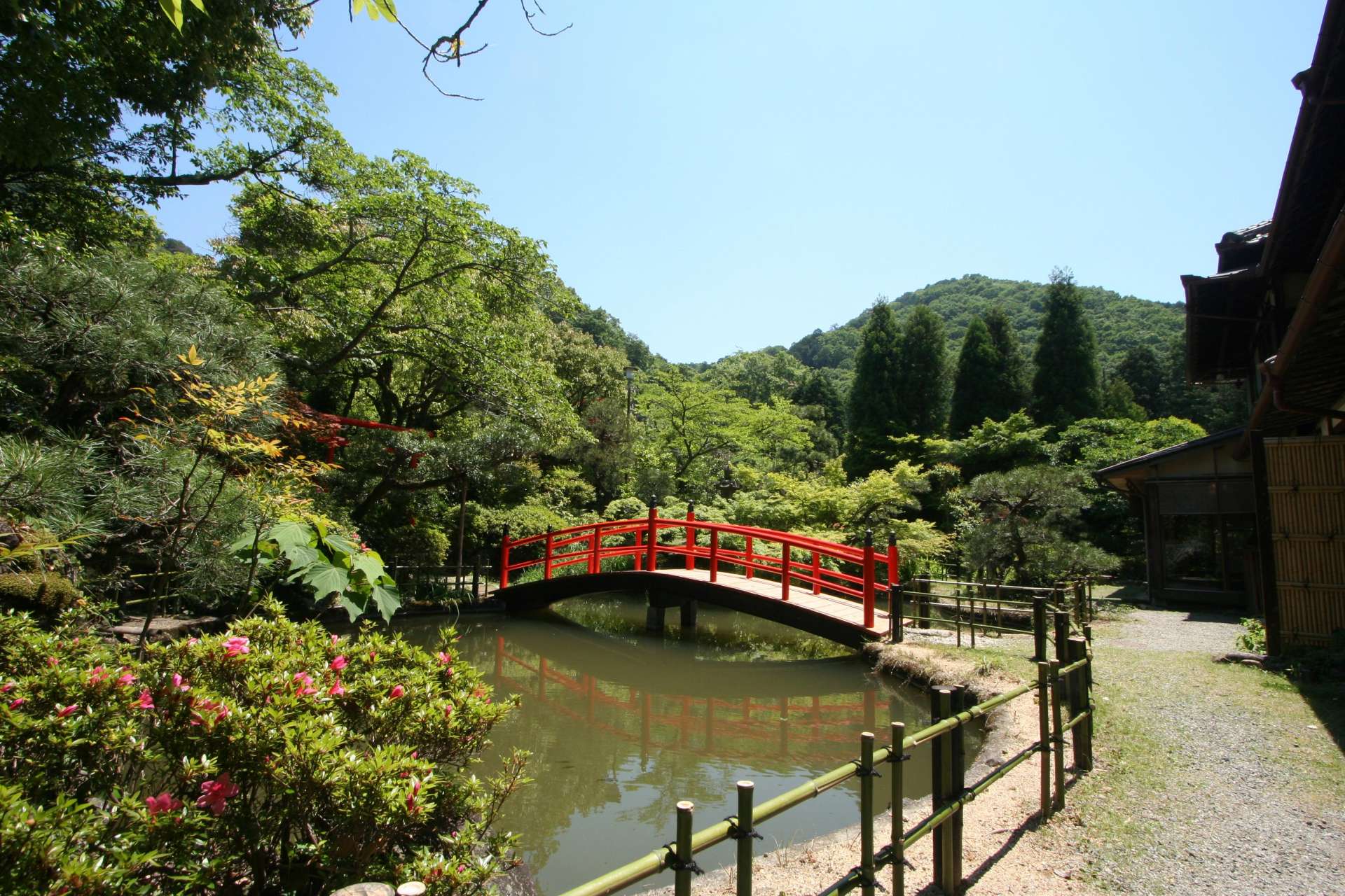 広々とした庭園を時間をかけて散策。