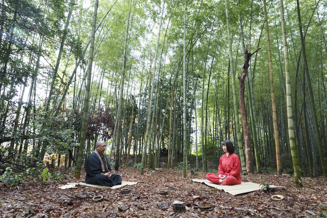 竹林での座禅体験