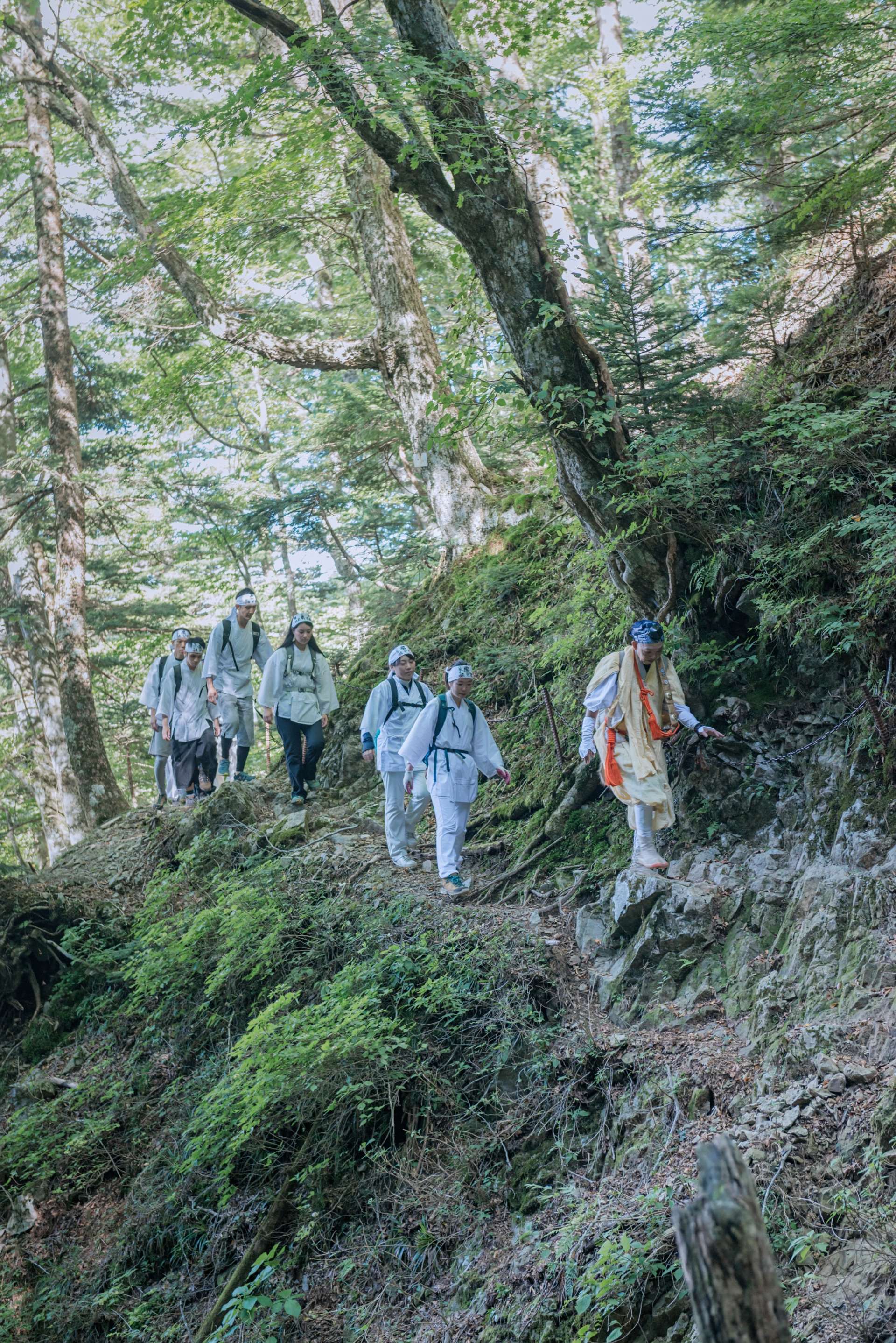 稲村ヶ岳での修行風景