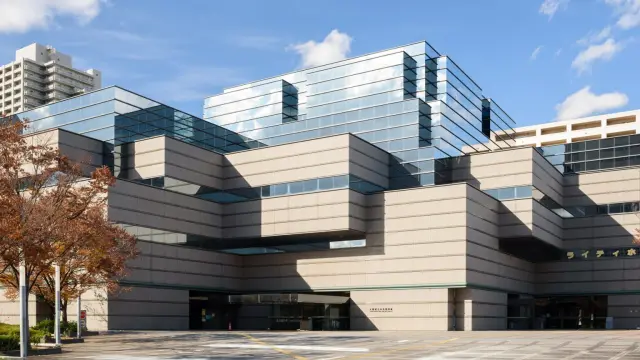 Library for well-being　～豊富な蔵書と調べもの相談の総合図書館～